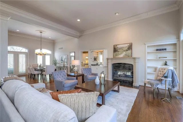 $1,125,000 | 16911 Meadow Lane, Loch Lloyd, MO 64012