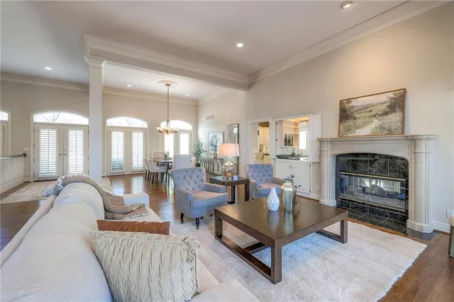 $1,125,000 | 16911 Meadow Lane, Loch Lloyd, MO 64012