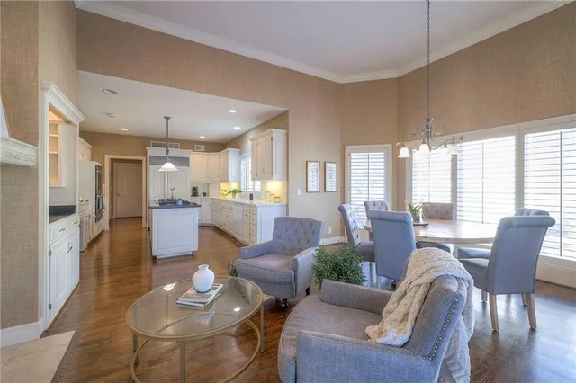 $1,125,000 | 16911 Meadow Lane, Loch Lloyd, MO 64012