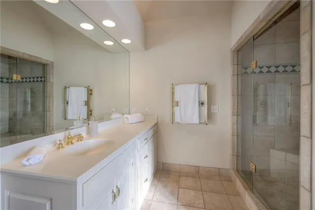 $1,125,000 | 16911 Meadow Lane, Loch Lloyd, MO 64012