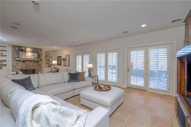 $1,125,000 | 16911 Meadow Lane, Loch Lloyd, MO 64012