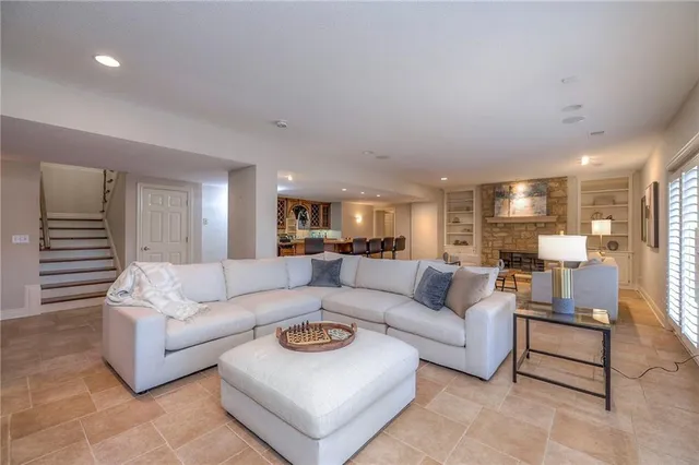 $1,125,000 | 16911 Meadow Lane, Loch Lloyd, MO 64012