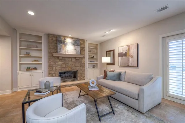 $1,125,000 | 16911 Meadow Lane, Loch Lloyd, MO 64012