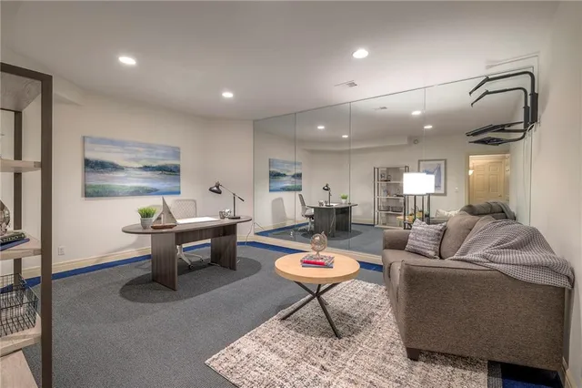 $1,125,000 | 16911 Meadow Lane, Loch Lloyd, MO 64012