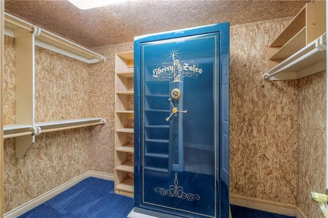 $1,125,000 | 16911 Meadow Lane, Loch Lloyd, MO 64012