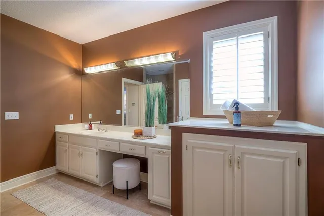 $1,125,000 | 16911 Meadow Lane, Loch Lloyd, MO 64012