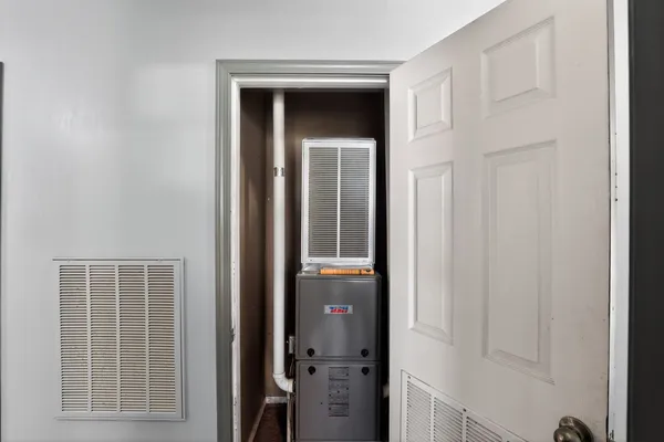 $125,000 | 109 Illini Court, Vienna, IL 62995