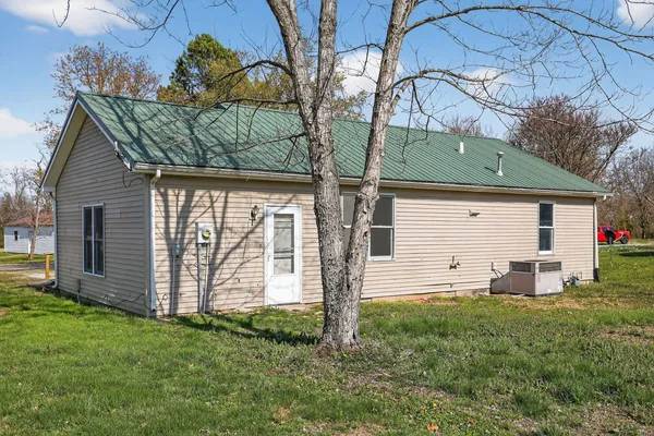 $125,000 | 109 Illini Court, Vienna, IL 62995