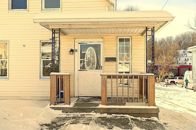 $1,900 | 88 Baker Street, Gardner, MA 01440