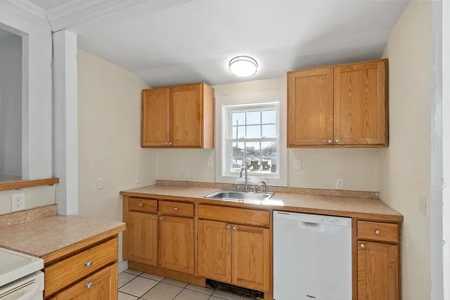 $1,900 | 88 Baker Street, Gardner, MA 01440