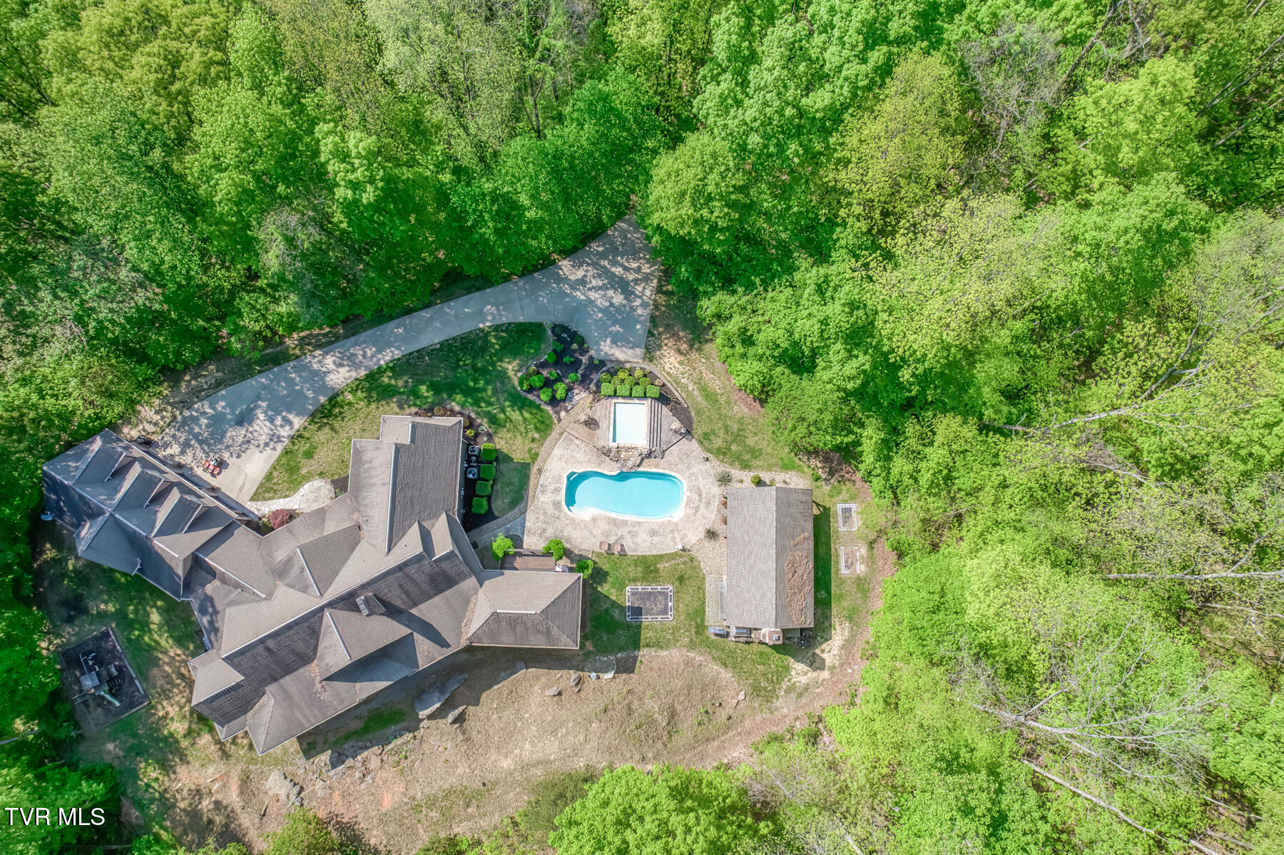 520 Highway 93 Fall Branch, TN 37656 - Photo 3 of 106 520 Highway 93 Exterior-8