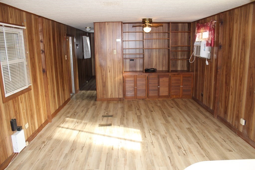 69 Mobile Home Way Springfield, MA 01119 - Photo 11 of 42 Gallery Image 11