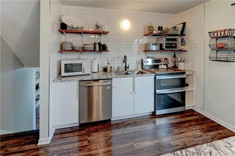 $399,000 | 14747 South Homestead Drive, Olathe, KS 66062