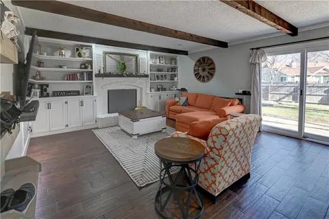 $399,000 | 14747 South Homestead Drive, Olathe, KS 66062