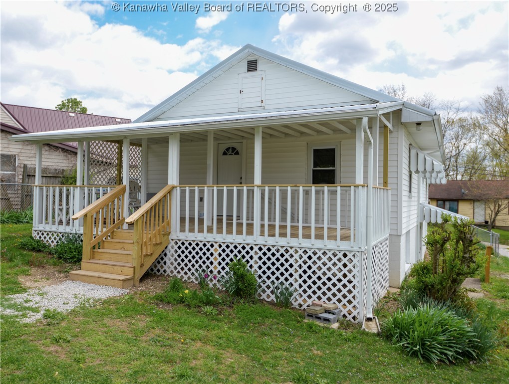 423 High Street St. Albans, WV 25177 - Photo 1 of 50 Gallery Image 1