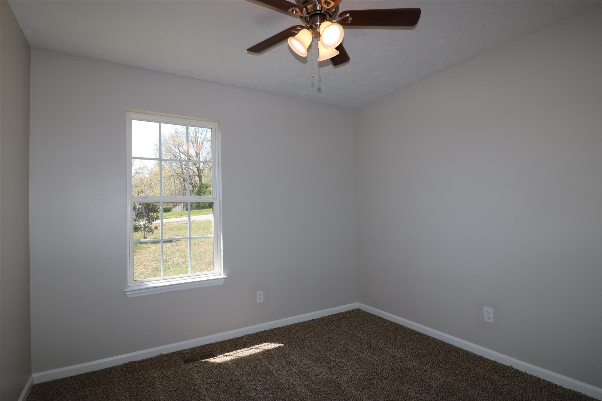 1052 Twin Pine Road Dickson, TN 37055 - Photo 14 of 20 Gallery Image 14