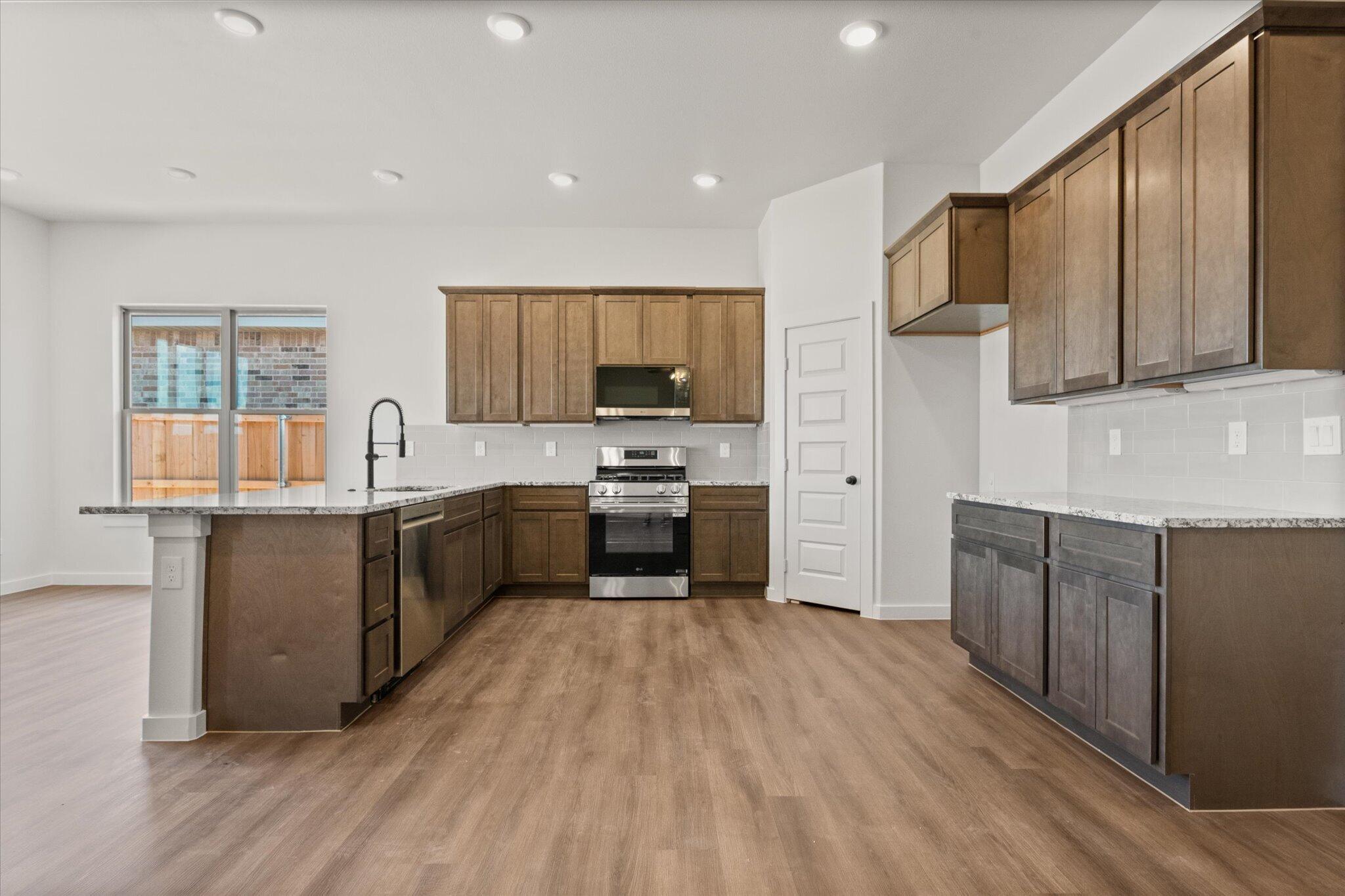 6930 53rd Street Lubbock, TX 79407 - Photo 11 of 24 03-6930 53rd_3656