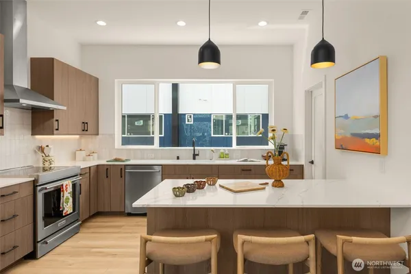 $1,549,000 | 16002 Southeast 31st Street, Bellevue, WA 98008