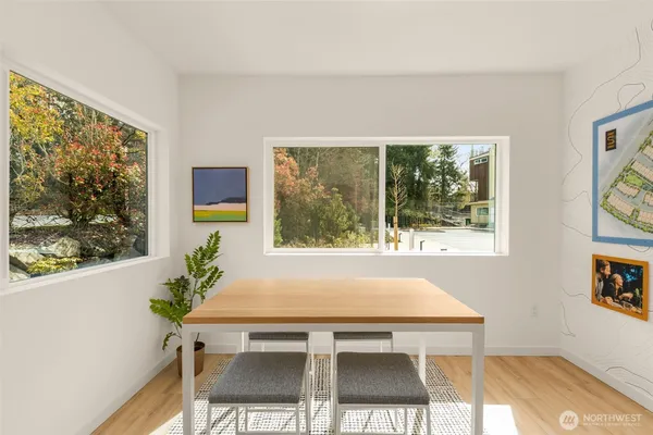 $1,549,000 | 16002 Southeast 31st Street, Bellevue, WA 98008