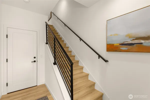 $1,549,000 | 16002 Southeast 31st Street, Bellevue, WA 98008
