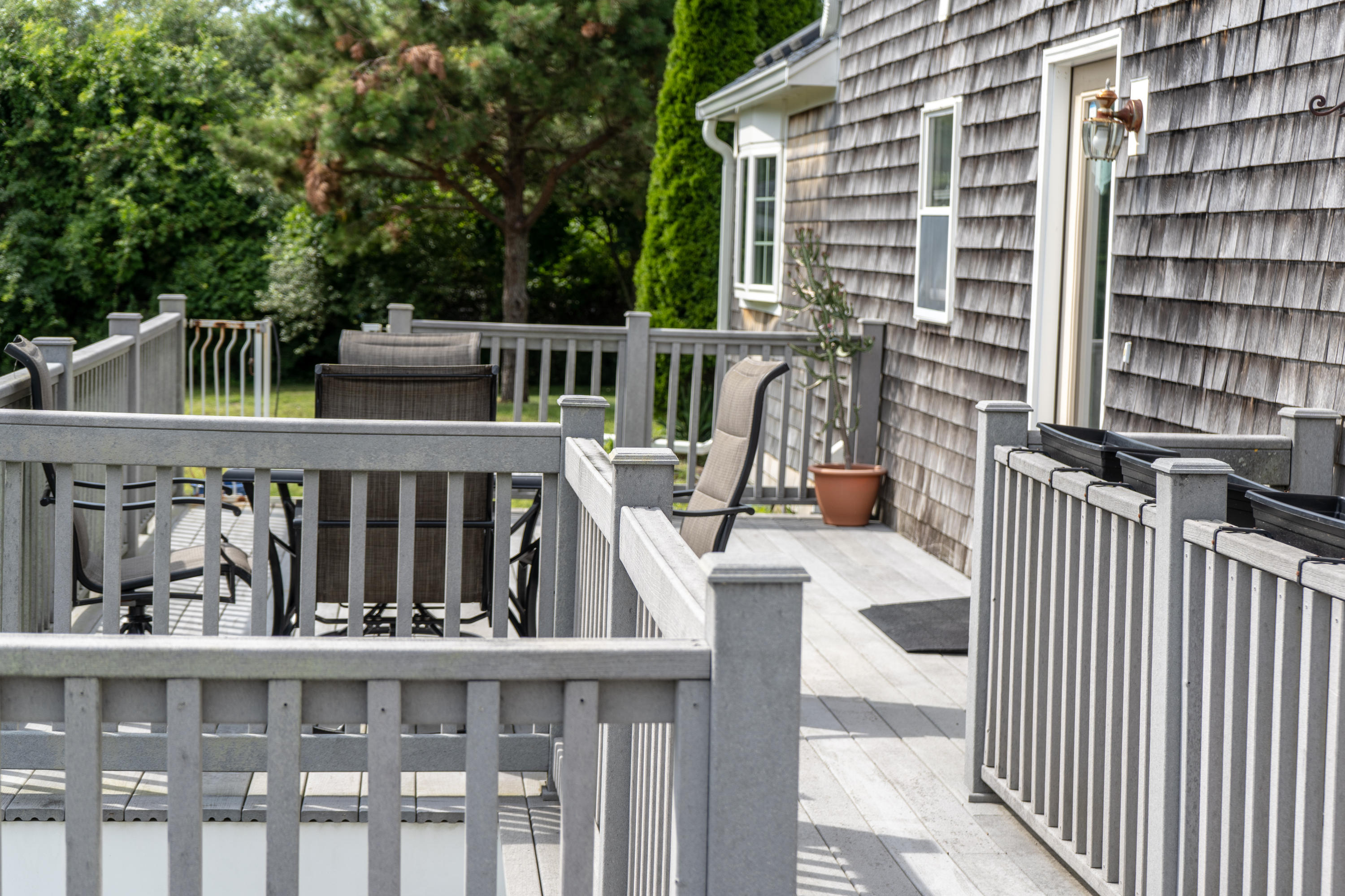 7 Windsor Road Sandwich, MA 02563 - Photo 5 of 21 7 Windsor-25