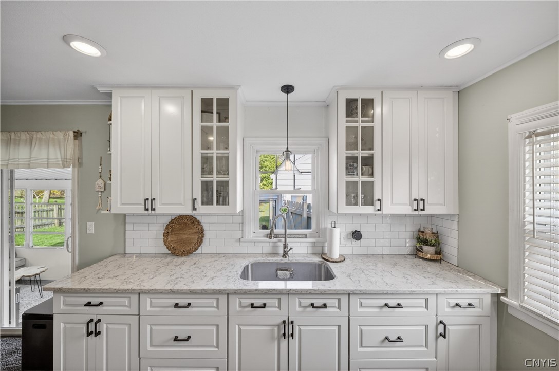 103 South Terry Road Geddes, NY 13219 - Photo 13 of 48