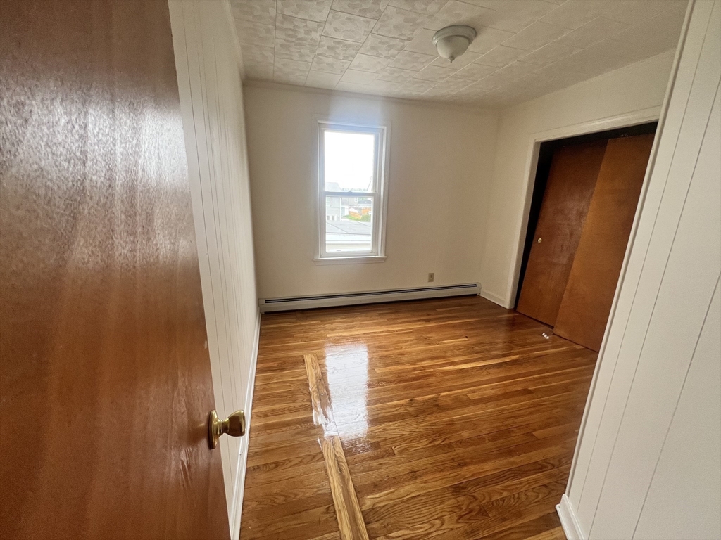 212 Brightman Street Fall River, MA 02720 - Photo 10 of 13