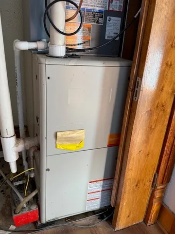 a view of utility room