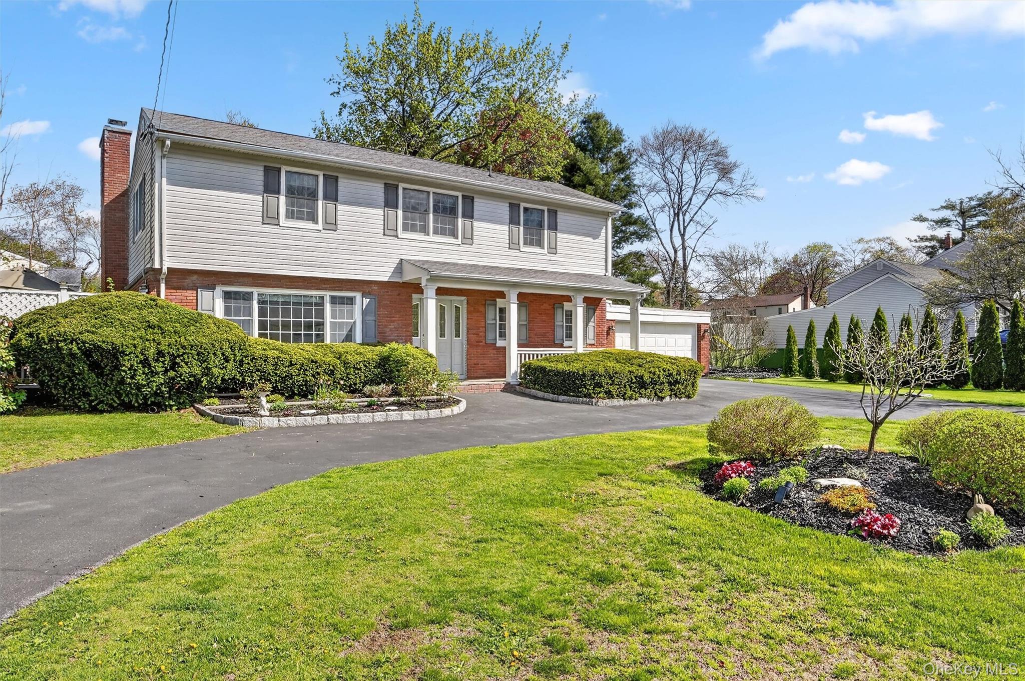 984 Fox Meadow Road Yorktown Heights, NY 10598 - Photo 2 of 36