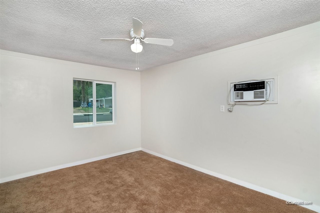 469 El Monte Road El Cajon, CA 92020 - Photo 19 of 25