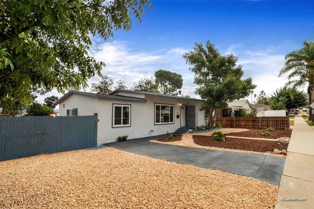 469 El Monte Road El Cajon, CA 92020 - Photo 3 of 25