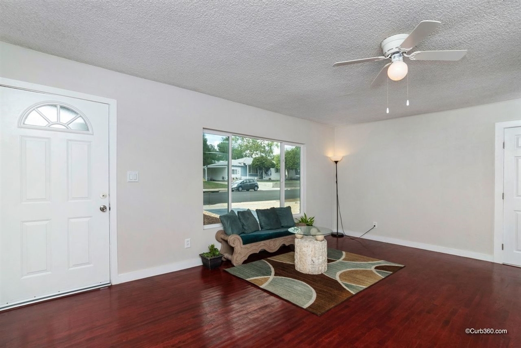 469 El Monte Road El Cajon, CA 92020 - Photo 5 of 25