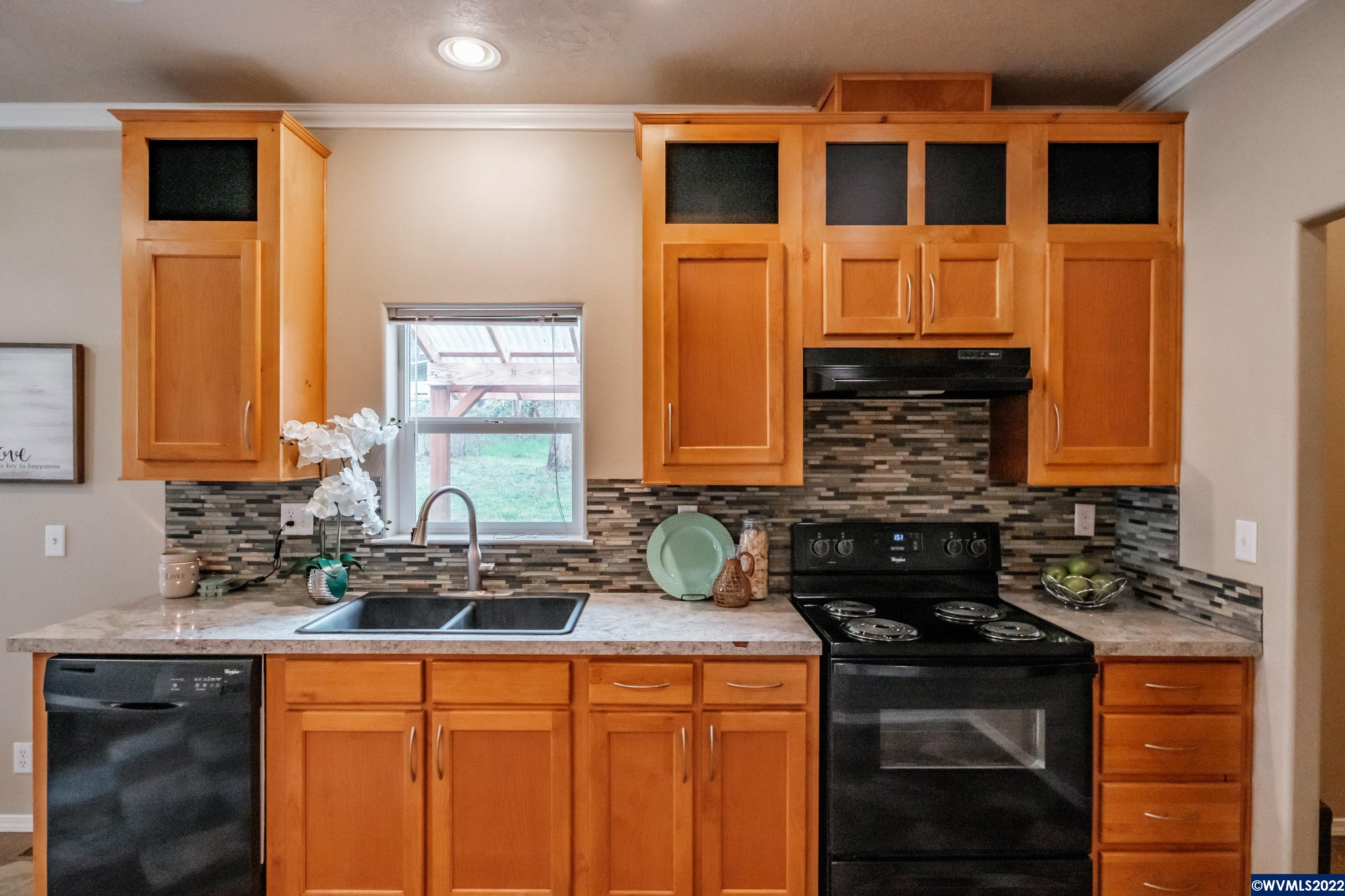 30706 Pineway Road Lebanon, OR 97355 - Photo 14 of 42 Gallery Image 14