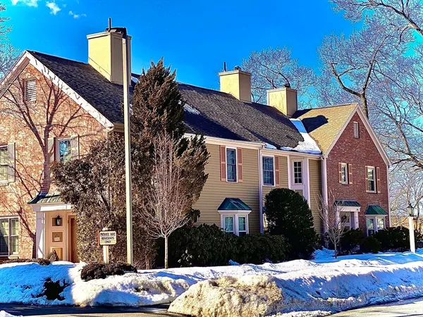 $1,450,000 | 19 Oakland Avenue, Unit 19, Needham, MA 02492