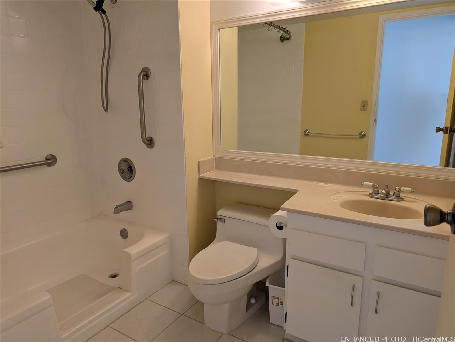 3130 Ala Ilima Street, Unit 10A Honolulu, HI 96818 - Photo 13 of 13 a bathroom with a sink a toilet and shower
