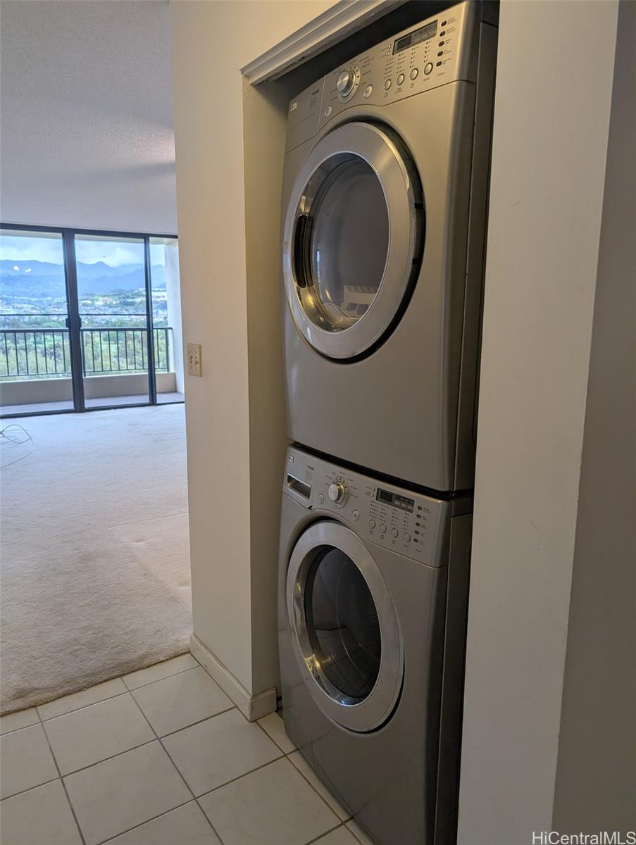3130 Ala Ilima Street, Unit 10A Honolulu, HI 96818 - Photo 6 of 13 a utility room with dryer and washer