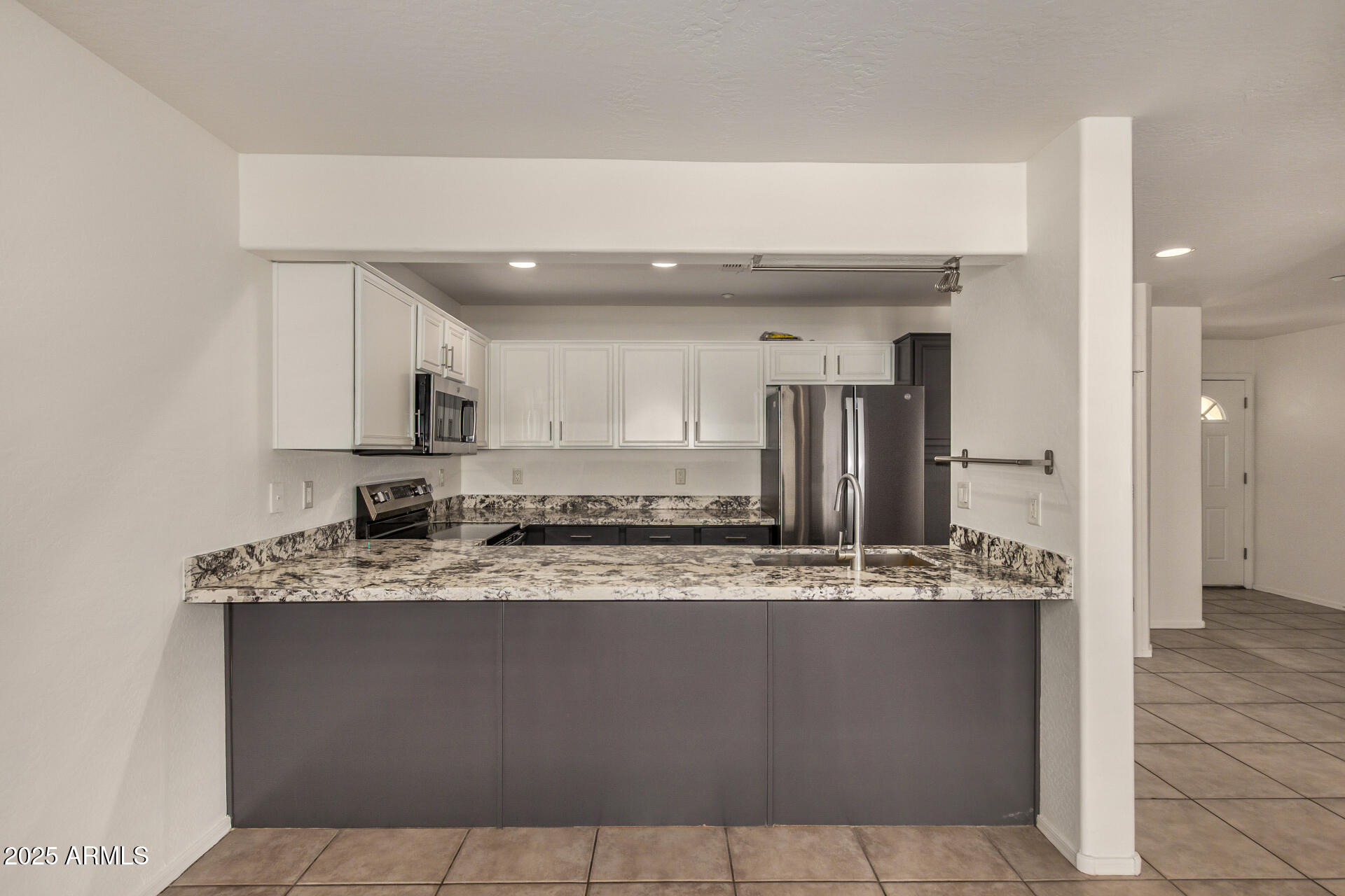 16015 North 30th Street, Unit 109 Phoenix, AZ 85032 - Photo 6 of 38 04 - 30th