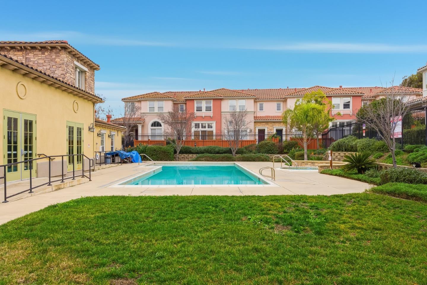 327 Vista Roma Way San Jose, CA 95136 - Photo 33 of 39