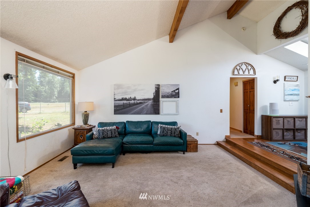 1135 Lattimore Road Ferndale, WA 98248 - Photo 7 of 40