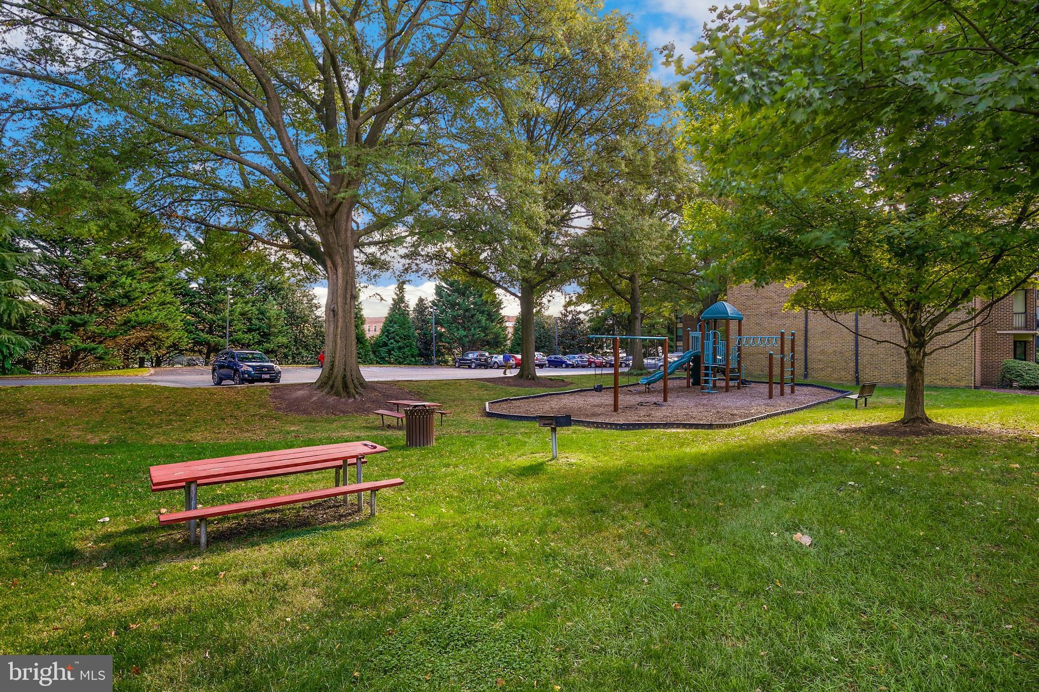 2005 Coleridge Drive, Unit 13103 Silver Spring, MD 20902 - Photo 38 of 42