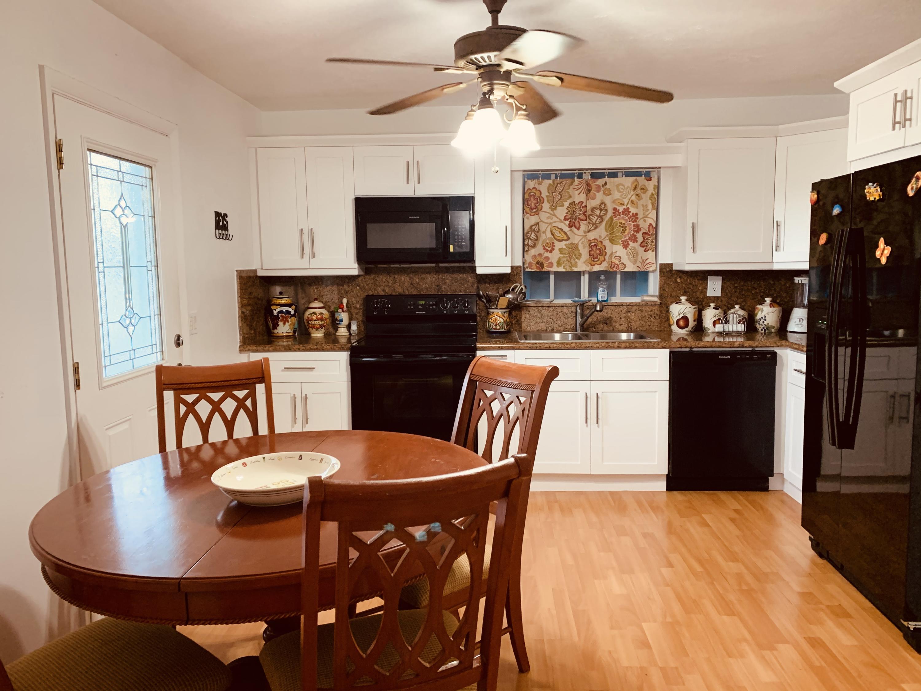 245 La Paloma Road Key Largo, FL 33037 - Photo 7 of 26 Large spacious kitchen