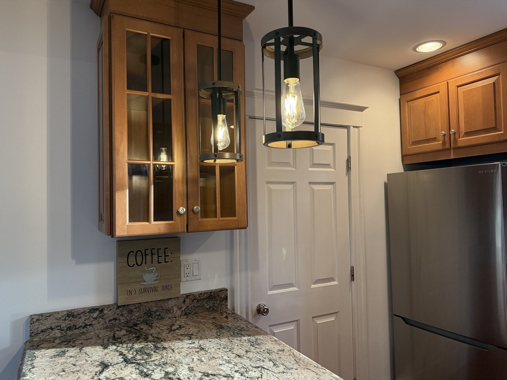 27 Park Street Saugus, MA 01906 - Photo 11 of 29