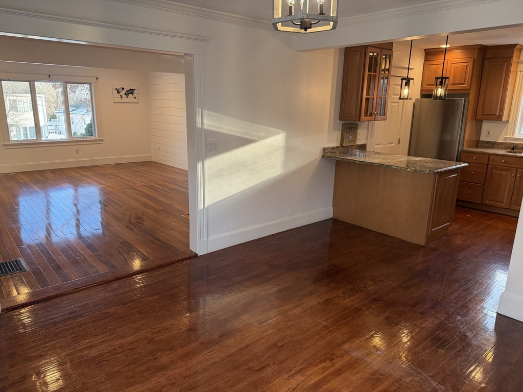 27 Park Street Saugus, MA 01906 - Photo 13 of 29