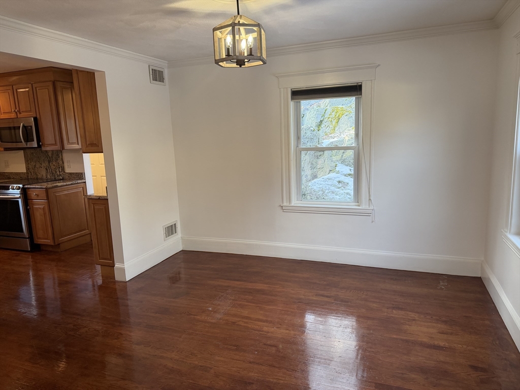 27 Park Street Saugus, MA 01906 - Photo 14 of 29