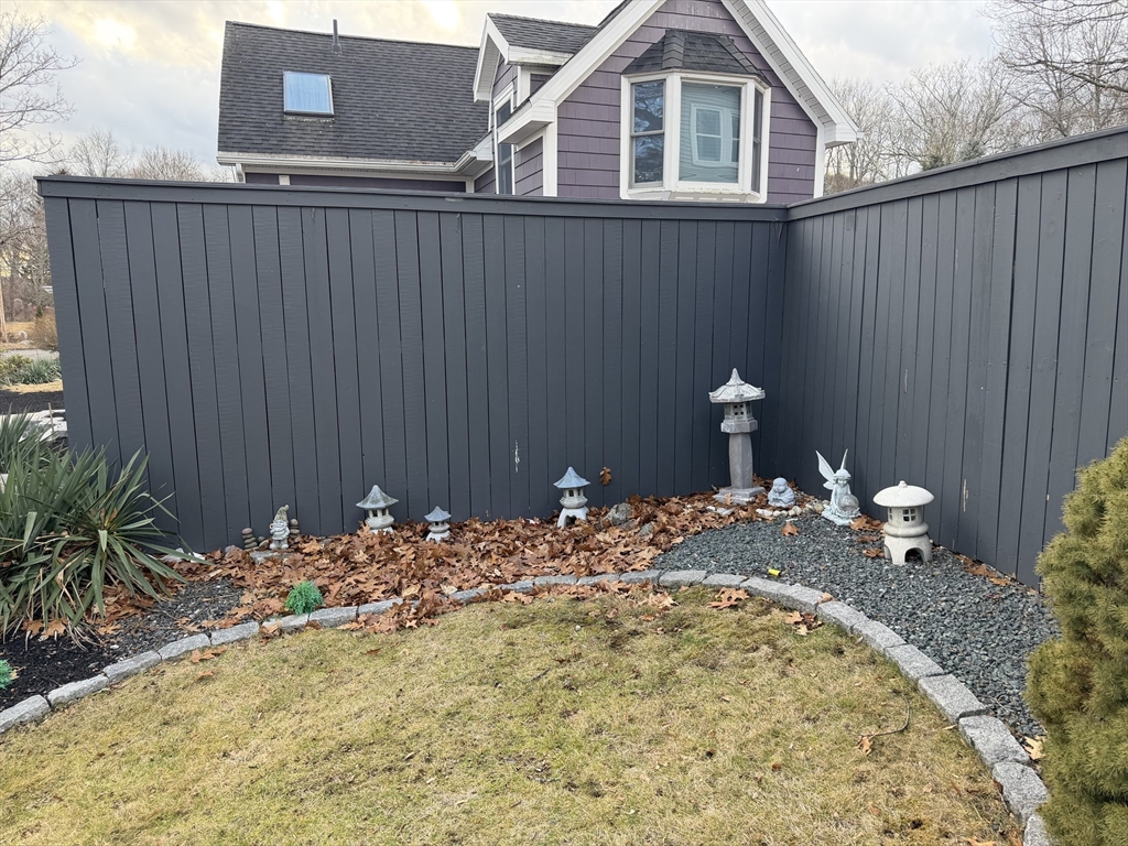 27 Park Street Saugus, MA 01906 - Photo 7 of 29