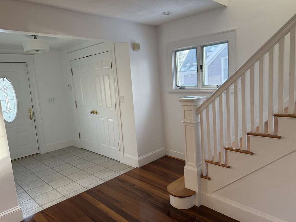 27 Park Street Saugus, MA 01906 - Photo 8 of 29