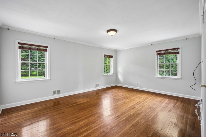 11 Wordsworth Road Short Hills, NJ 07078 - Photo 30 of 44