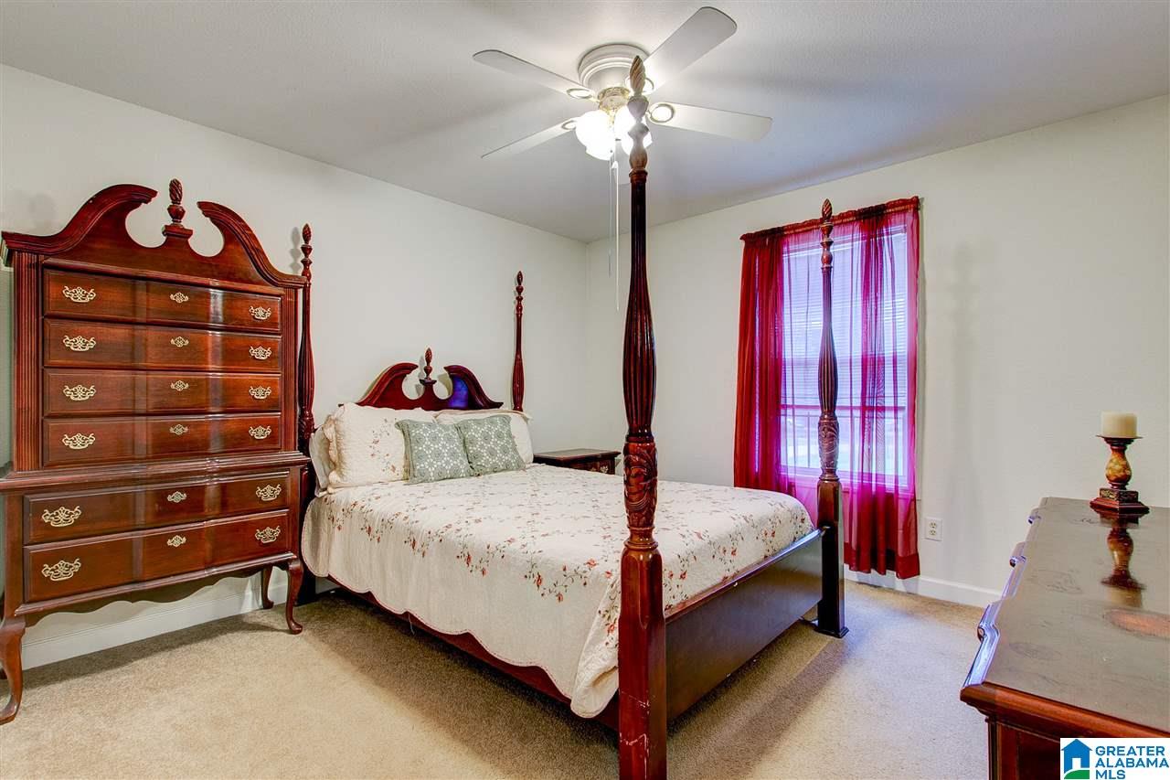 1110 Mountain Lake Road Warrior, AL 35180 - Photo 18 of 35