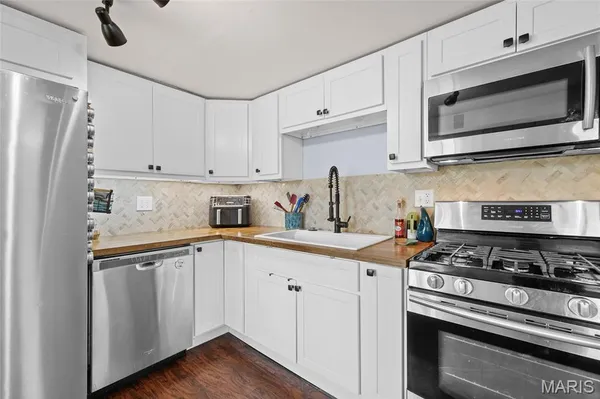 $199,000 | 7308 Cedar Drive, Cedar Hill, MO 63016