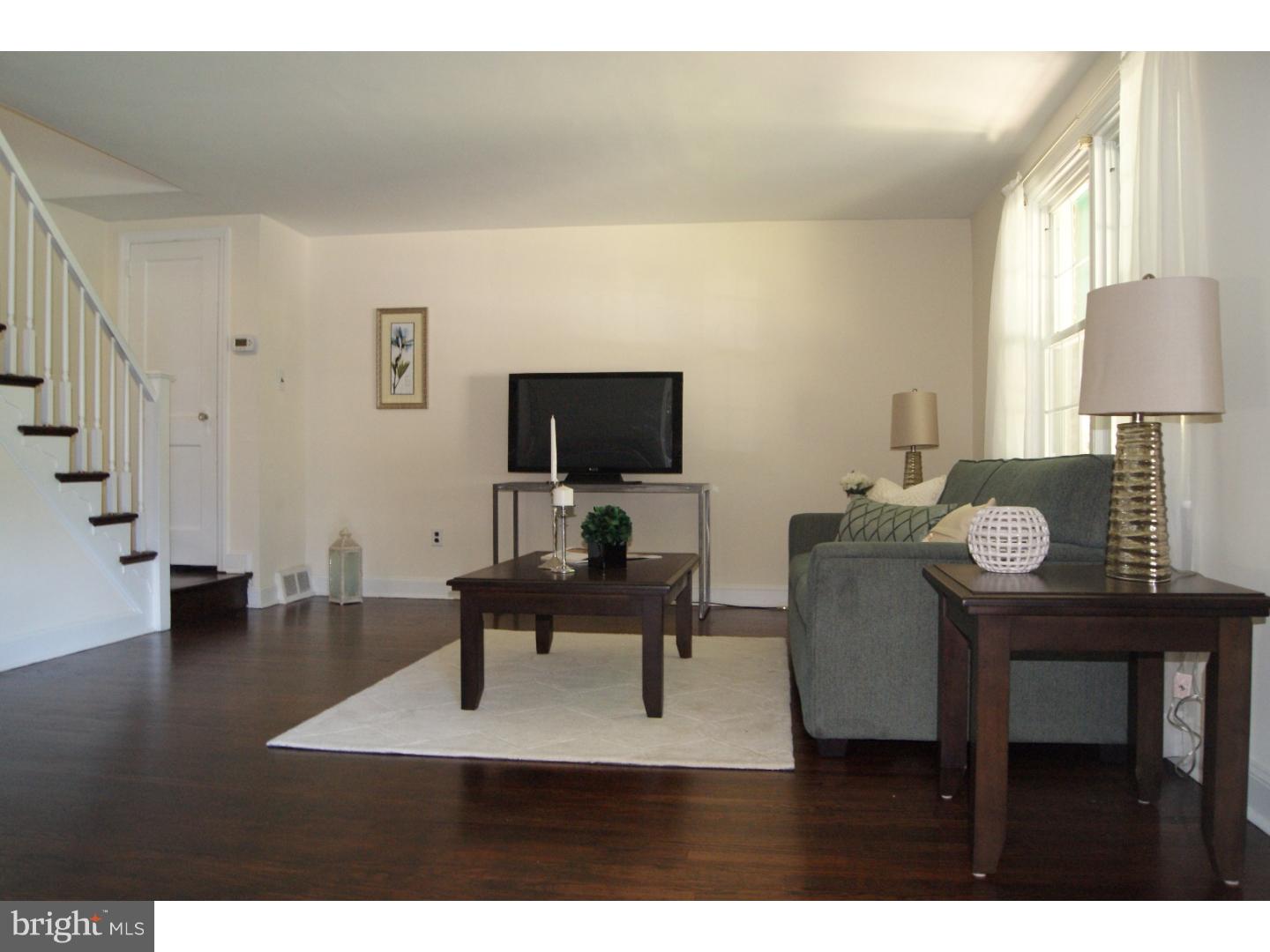 429 Pembroke Road Havertown, PA 19083 - Photo 4 of 21
